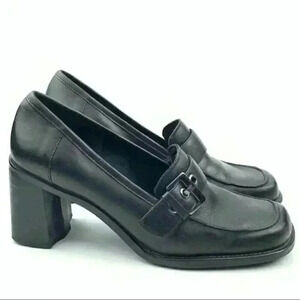 Naturalizer heels buckle up sz 7.5 black leather